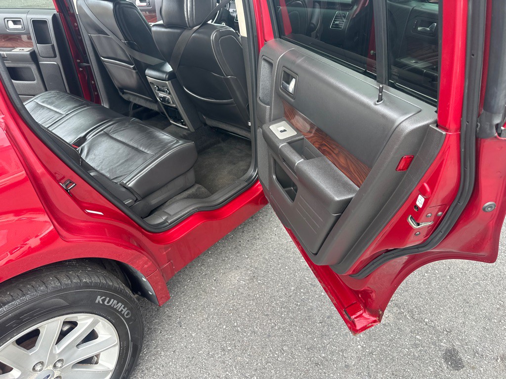 2009 Ford Flex Image 30
