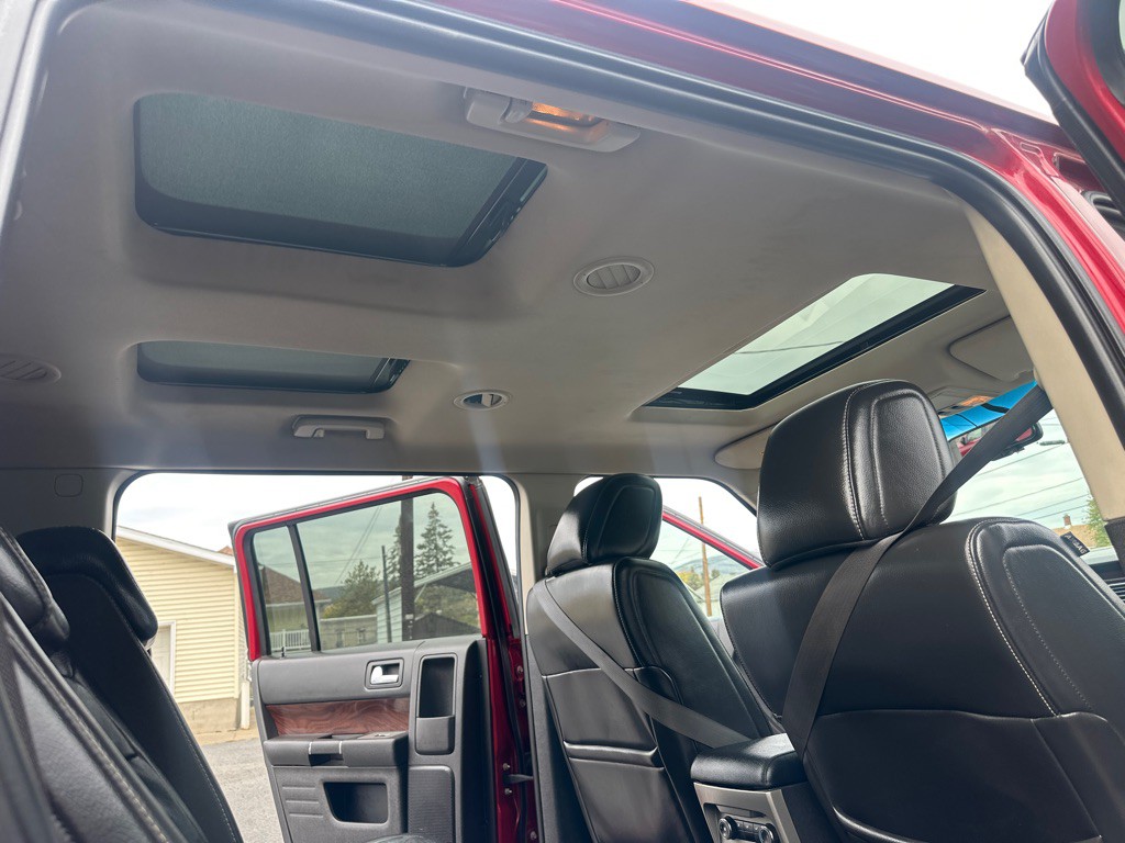 2009 Ford Flex Image 32
