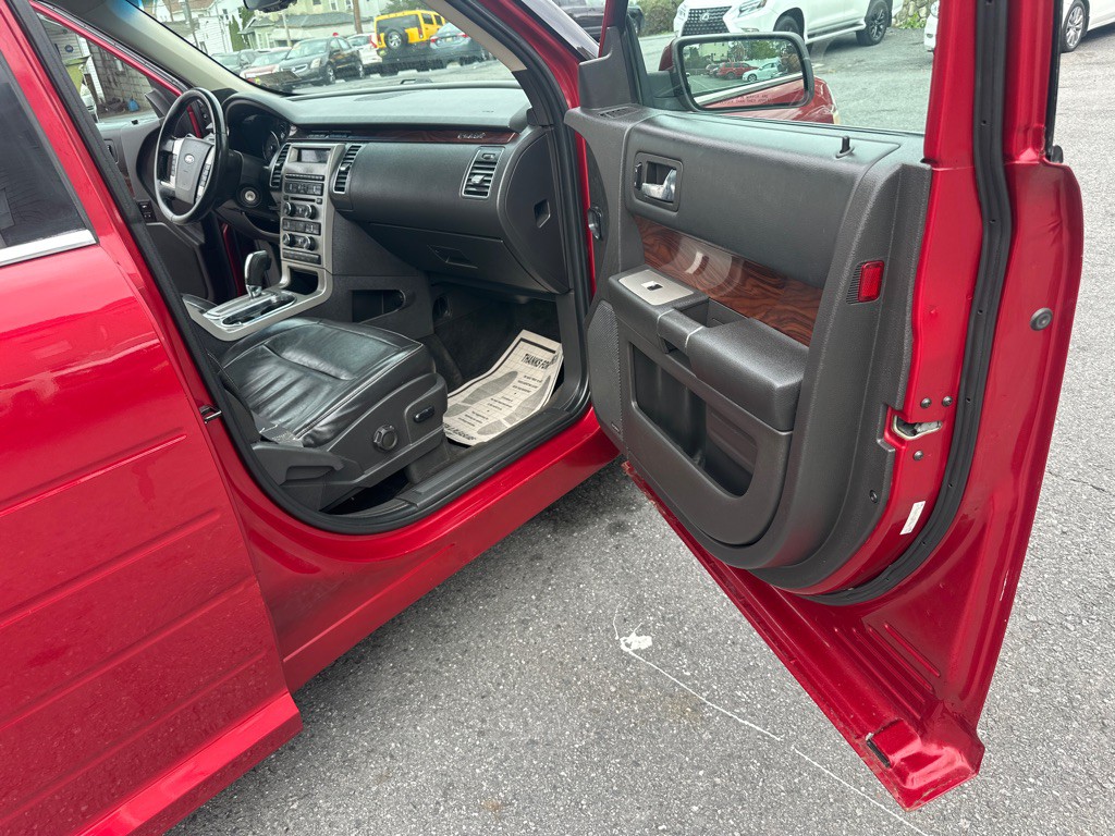 2009 Ford Flex Image 38