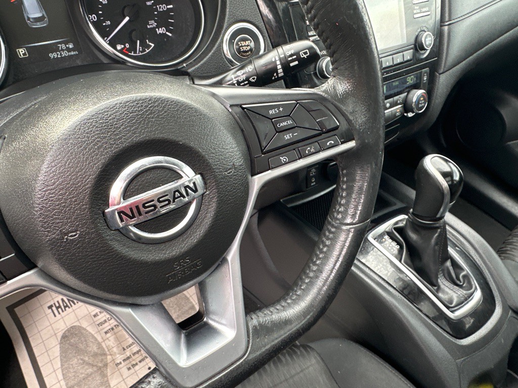 2017 Nissan Rogue Image 35