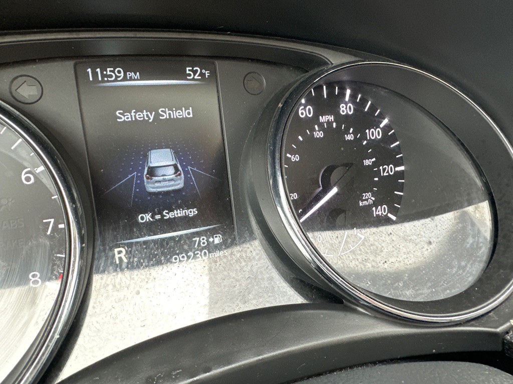 2017 Nissan Rogue Image 42