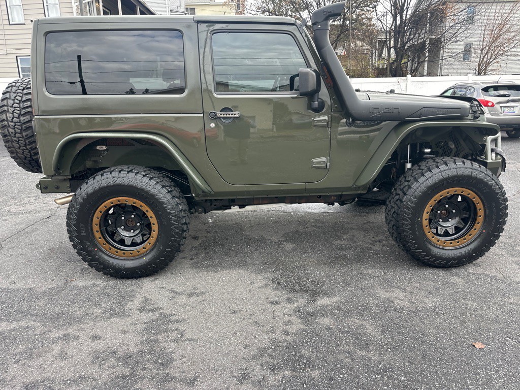 2015 Jeep Wrangler Image 16