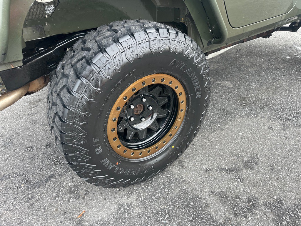 2015 Jeep Wrangler Image 17