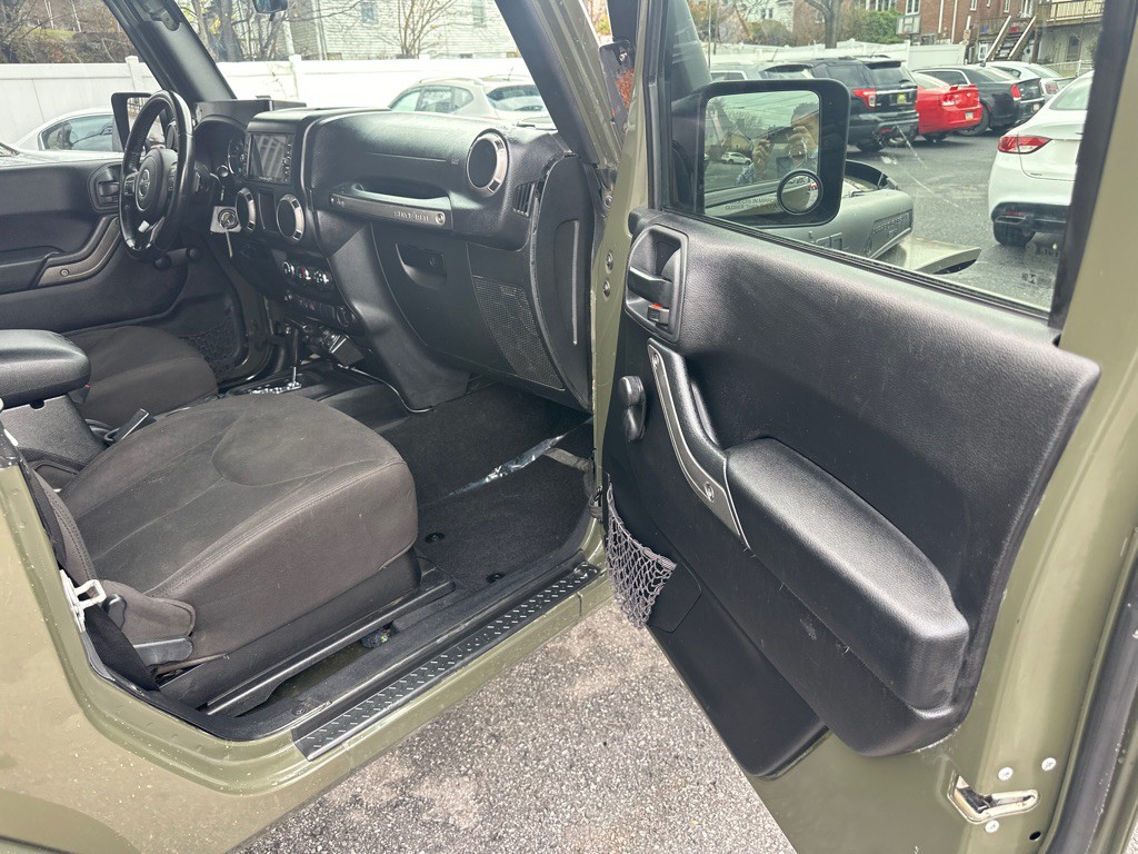 2015 Jeep Wrangler Image 43