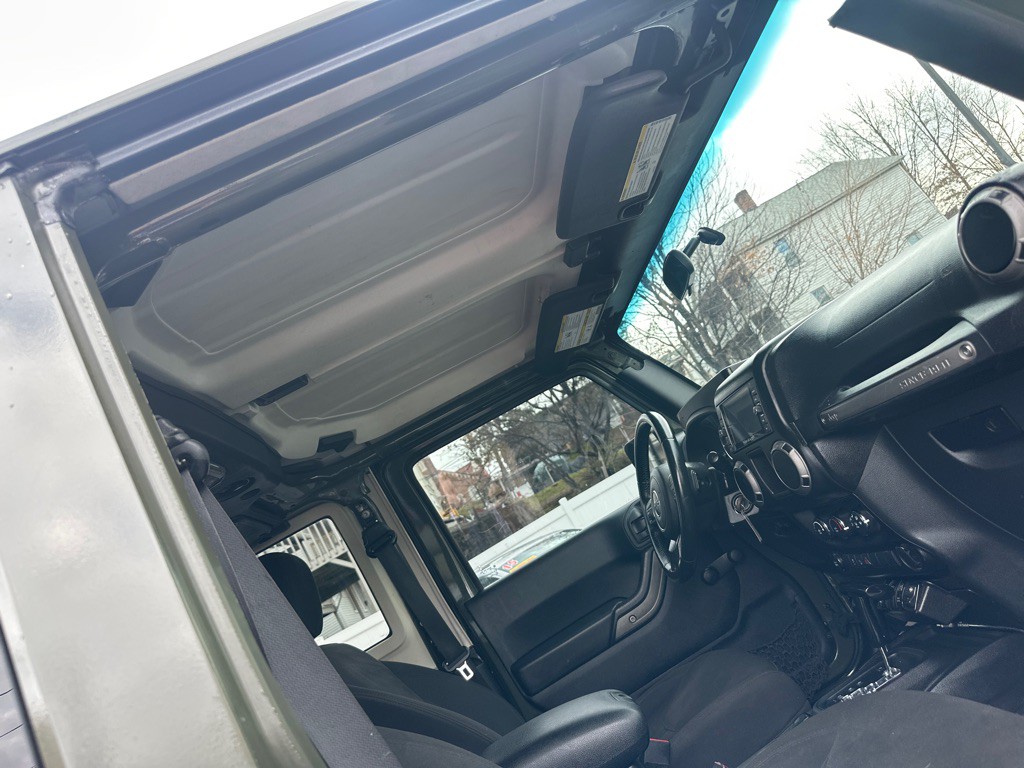 2015 Jeep Wrangler Image 47