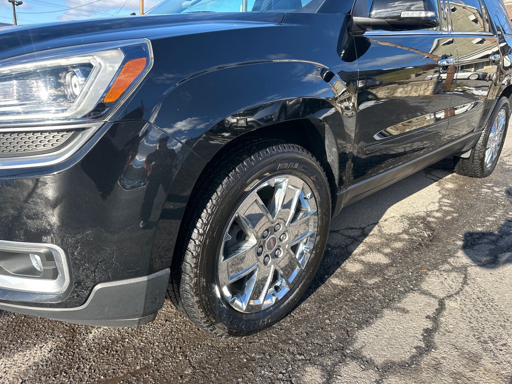 2017 GMC Acadia Image 11