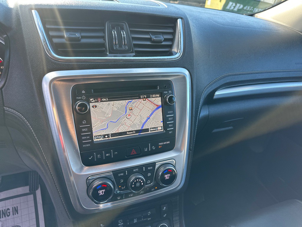 2017 GMC Acadia Image 28