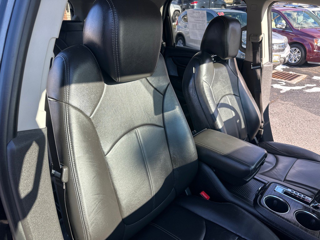 2017 GMC Acadia Image 38