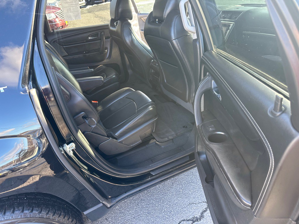 2017 GMC Acadia Image 40