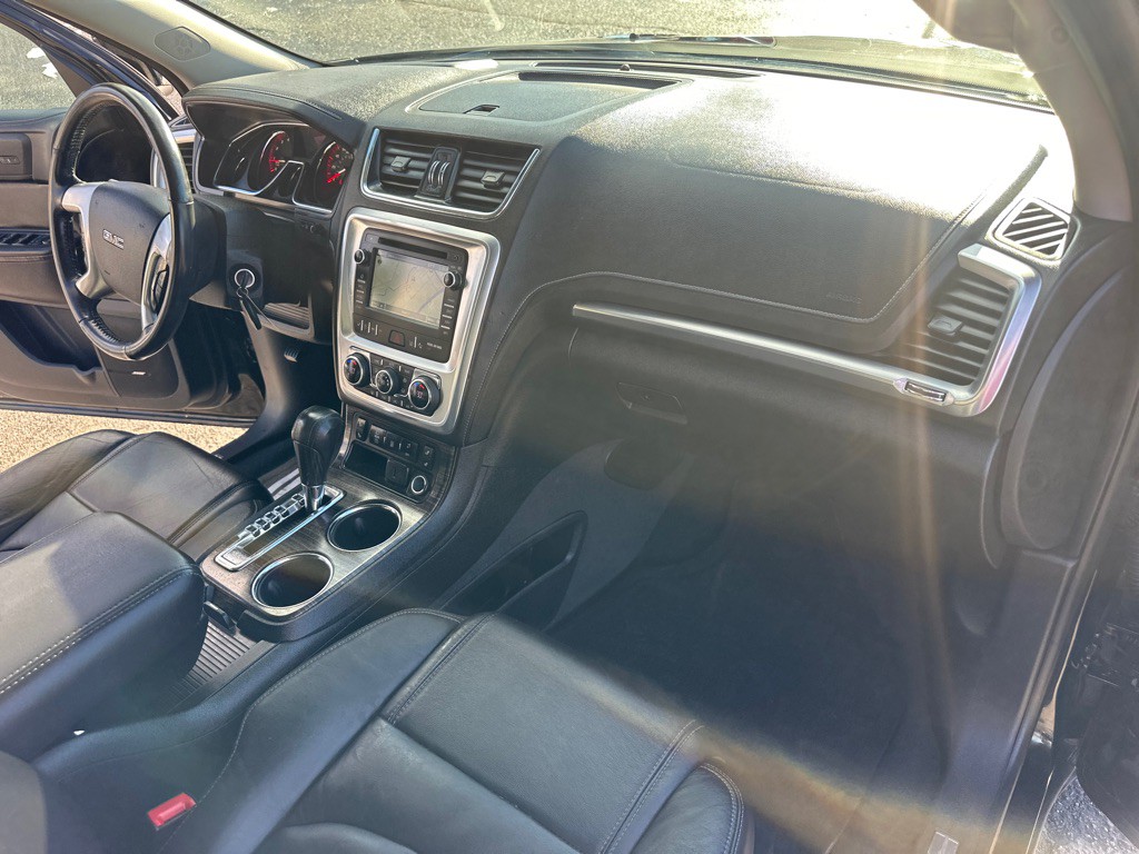 2017 GMC Acadia Image 45