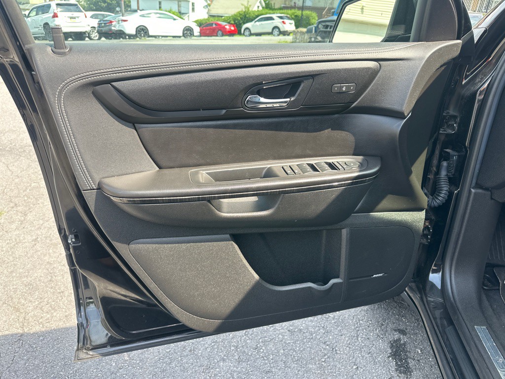 2017 GMC Acadia Image 19