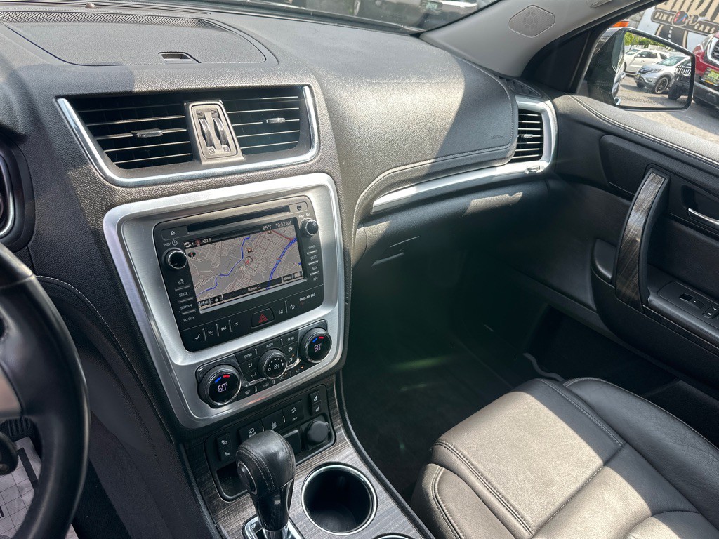 2017 GMC Acadia Image 23