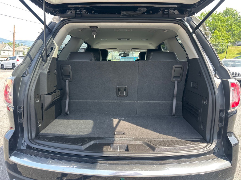 2017 GMC Acadia Image 25
