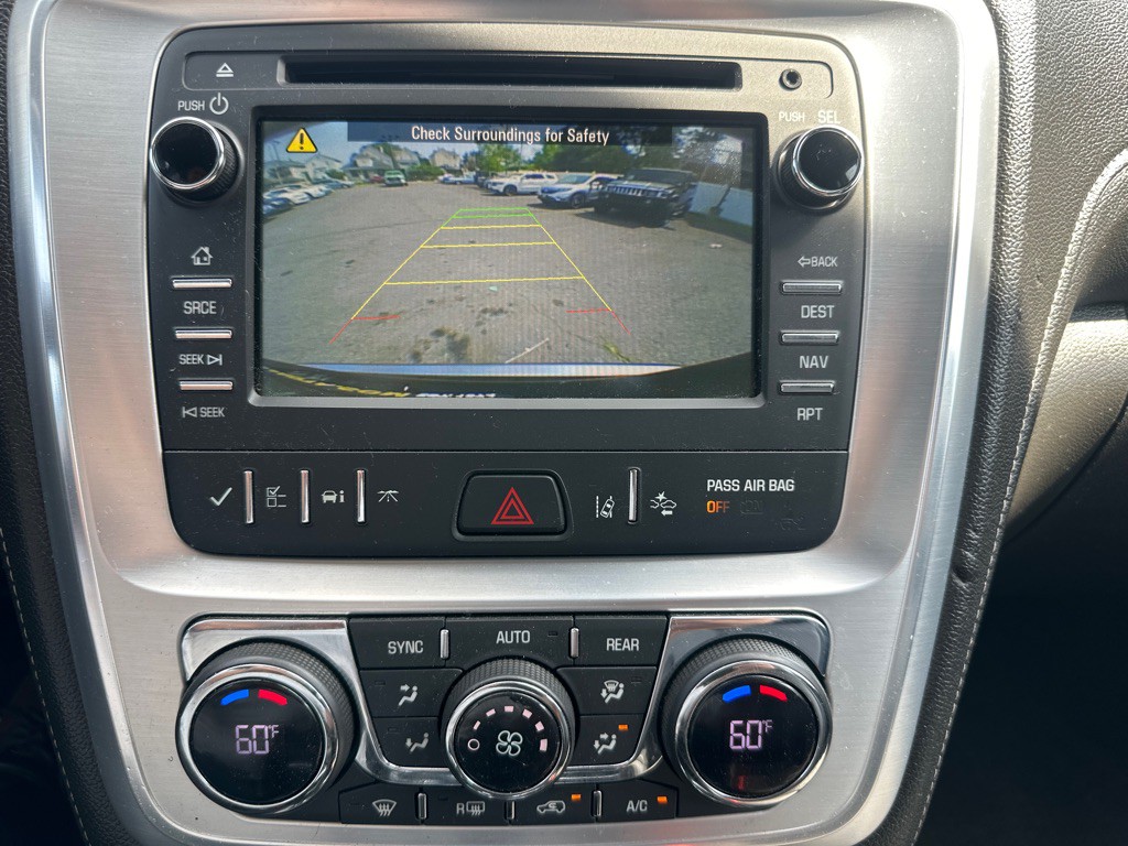 2017 GMC Acadia Image 44