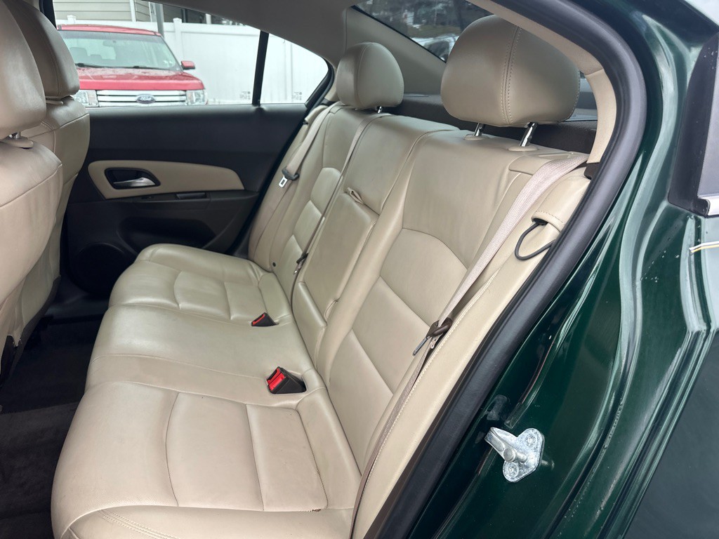 2014 Chevrolet Cruze Image 12