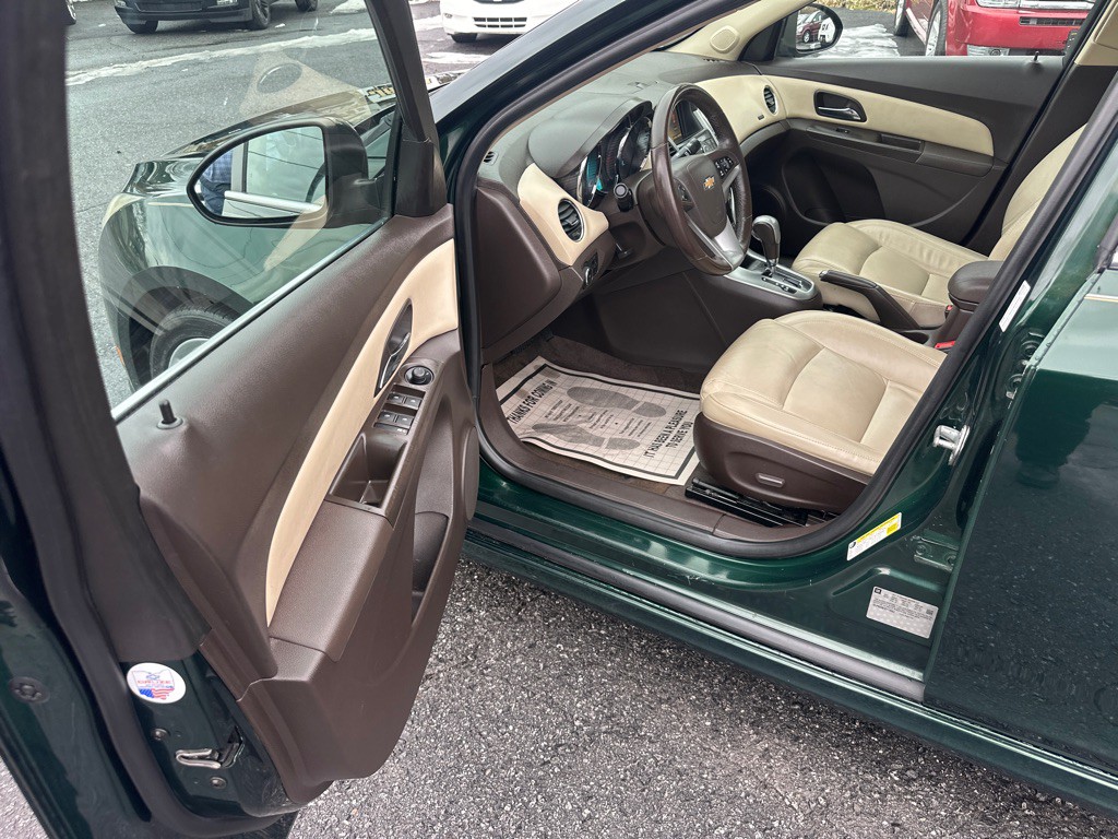 2014 Chevrolet Cruze Image 14