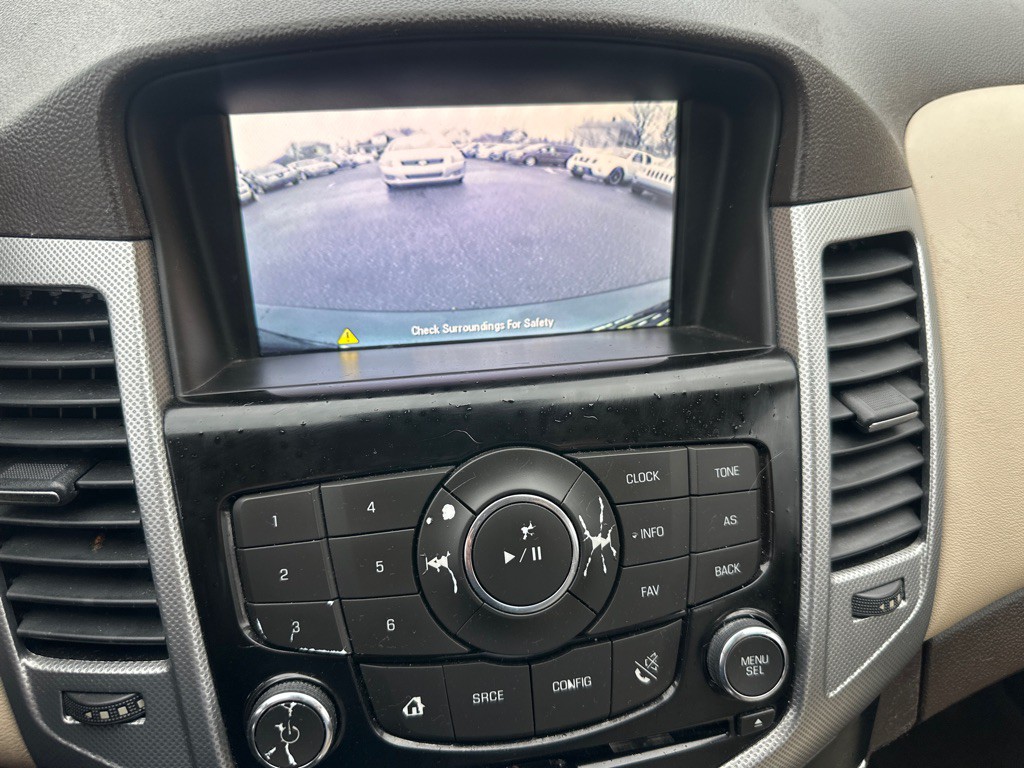 2014 Chevrolet Cruze Image 40