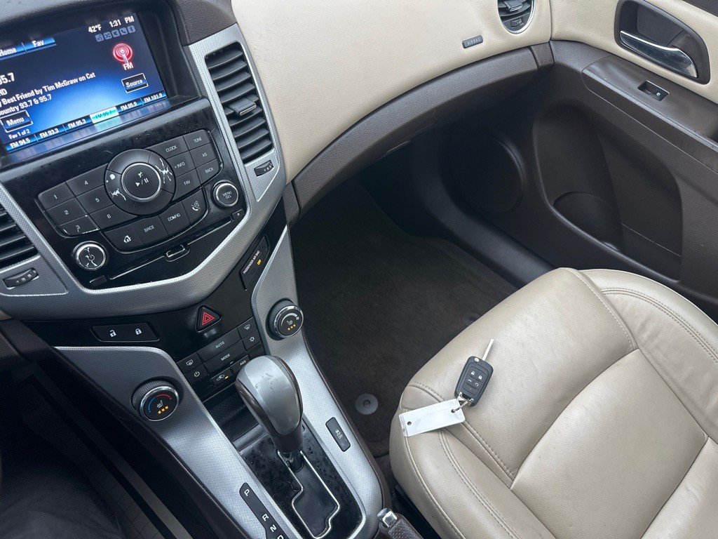 2014 Chevrolet Cruze Image 41