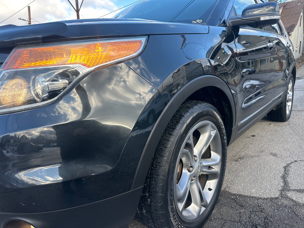 2013 Ford Explorer Image 13