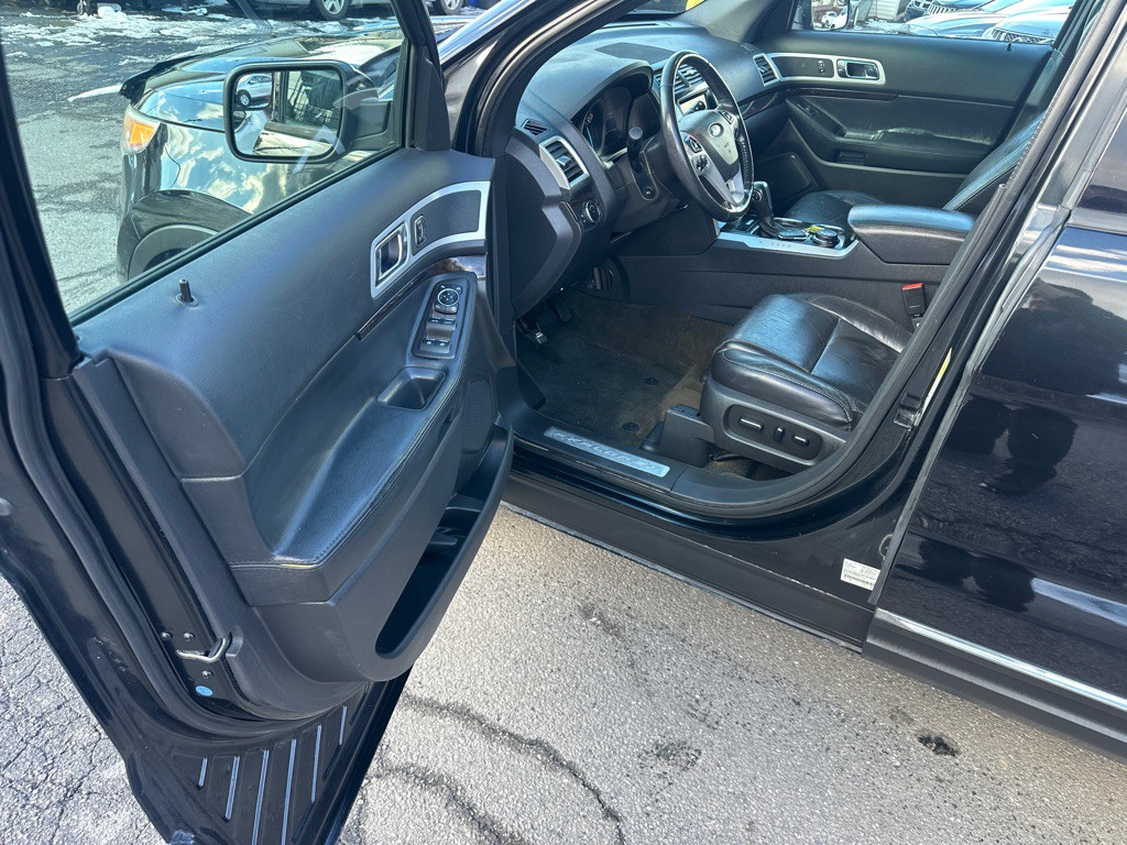 2013 Ford Explorer Image 20