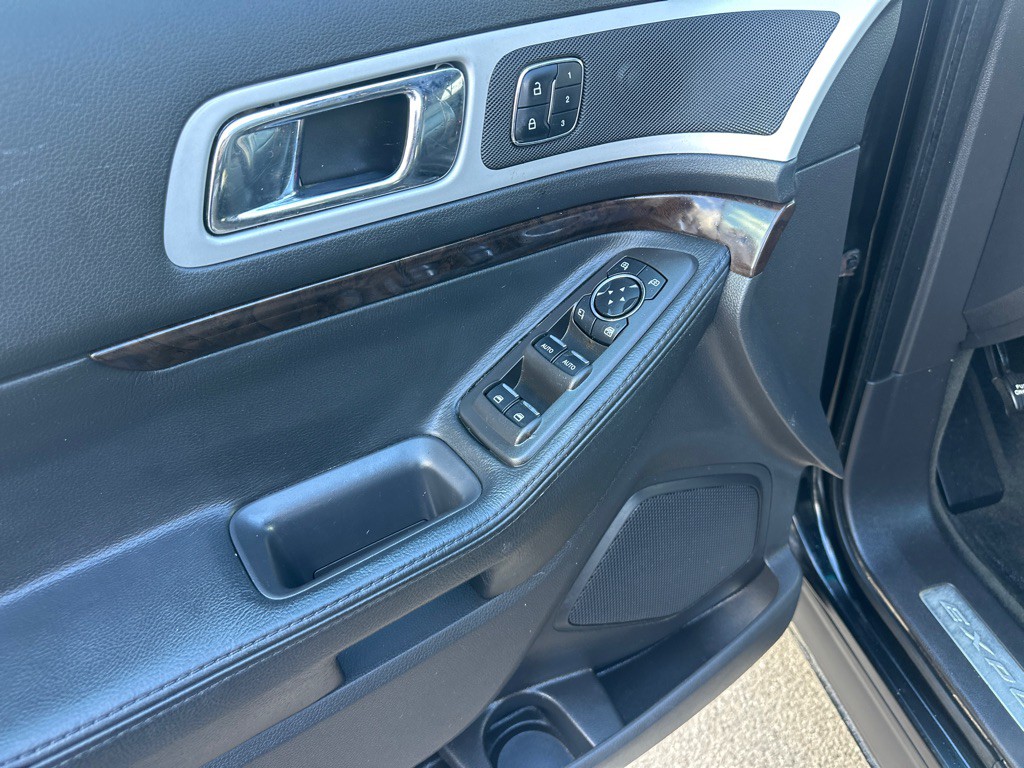 2013 Ford Explorer Image 24