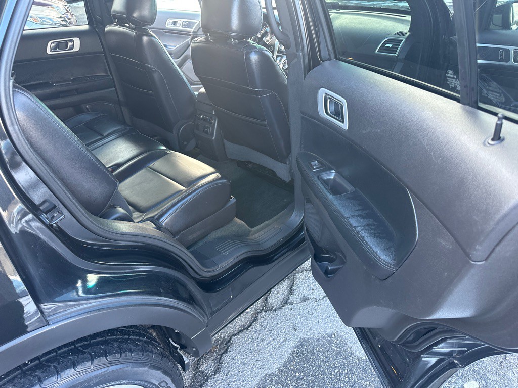 2013 Ford Explorer Image 32