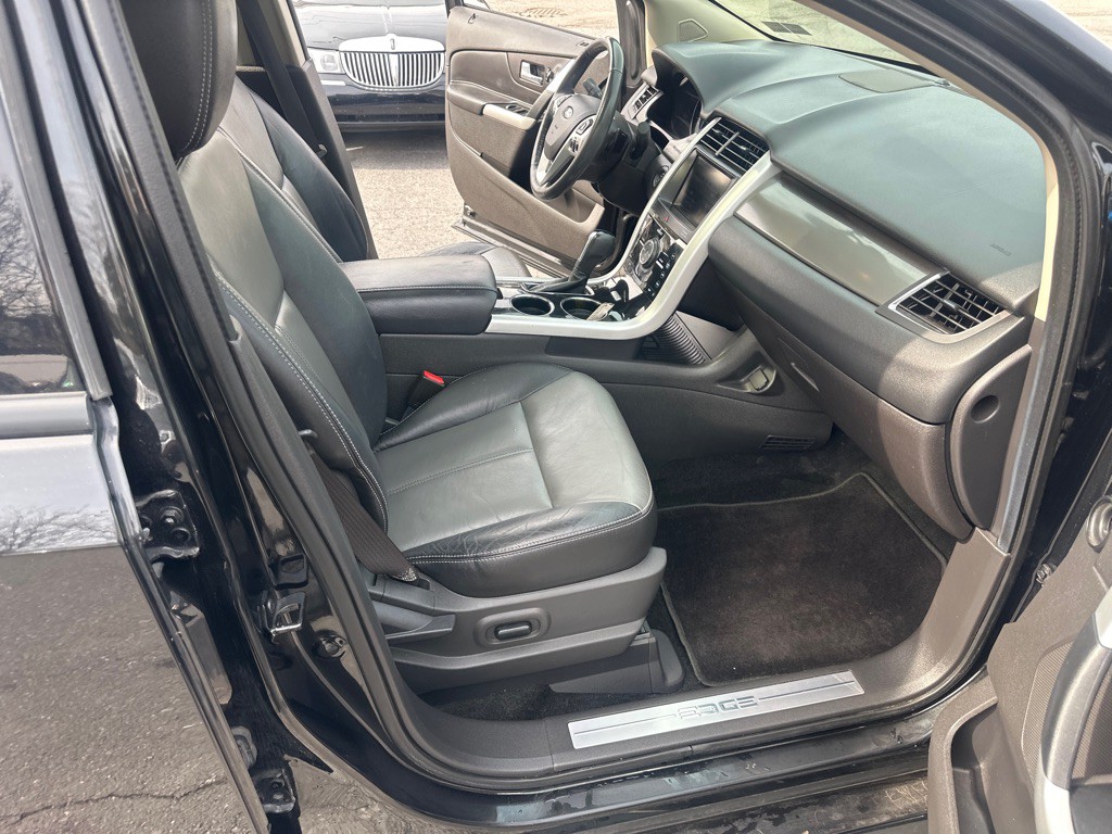 2013 Ford Edge Image 13