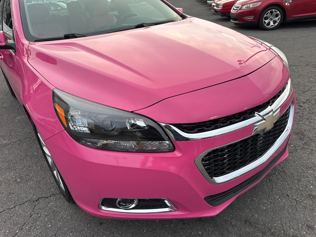 2015 Chevrolet Malibu Image 8