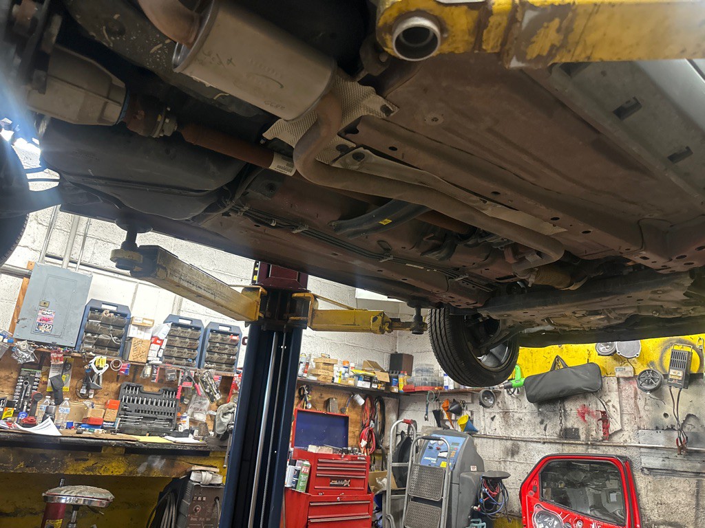 2021 Ford Econoline Image 48