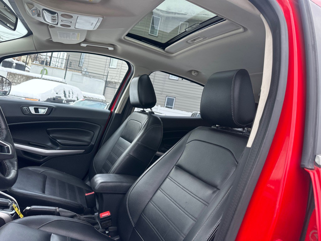 2021 Ford Econoline Image 18