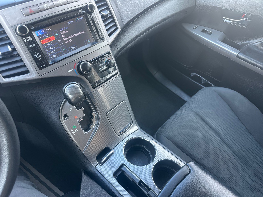 2013 Toyota Venza Image 40