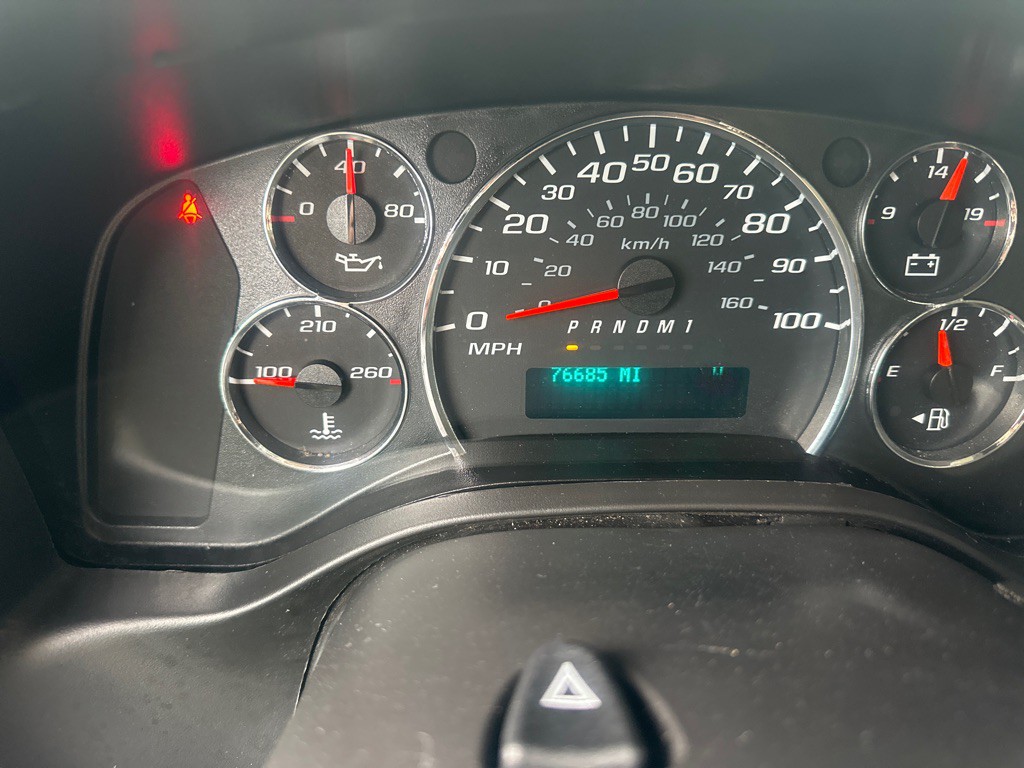 2017 Chevrolet Express Image 29