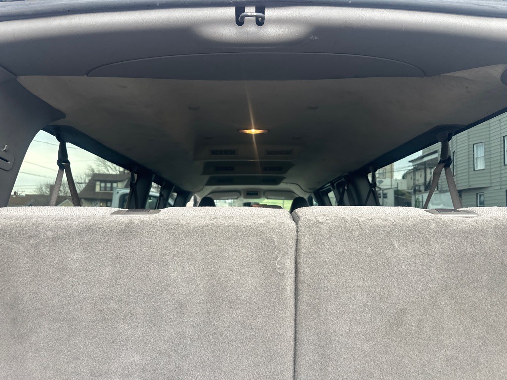 2017 Chevrolet Express Image 46