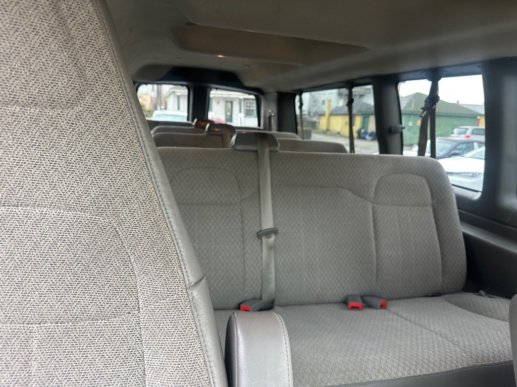 2017 Chevrolet Express Image 56