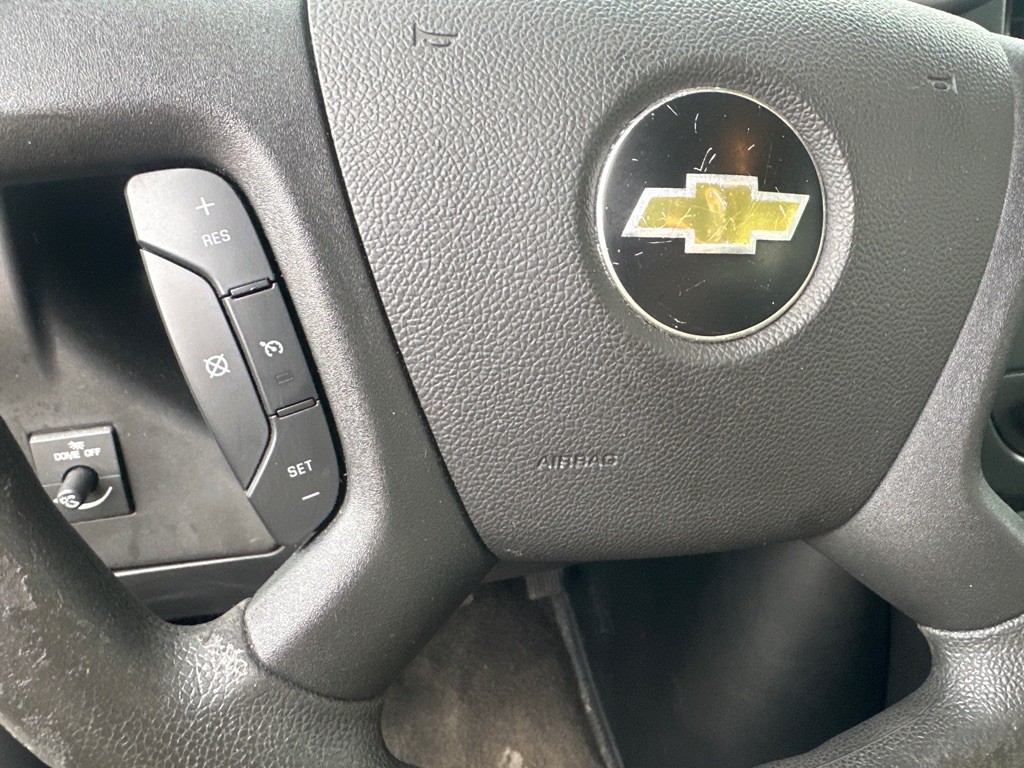 2017 Chevrolet Express Image 60