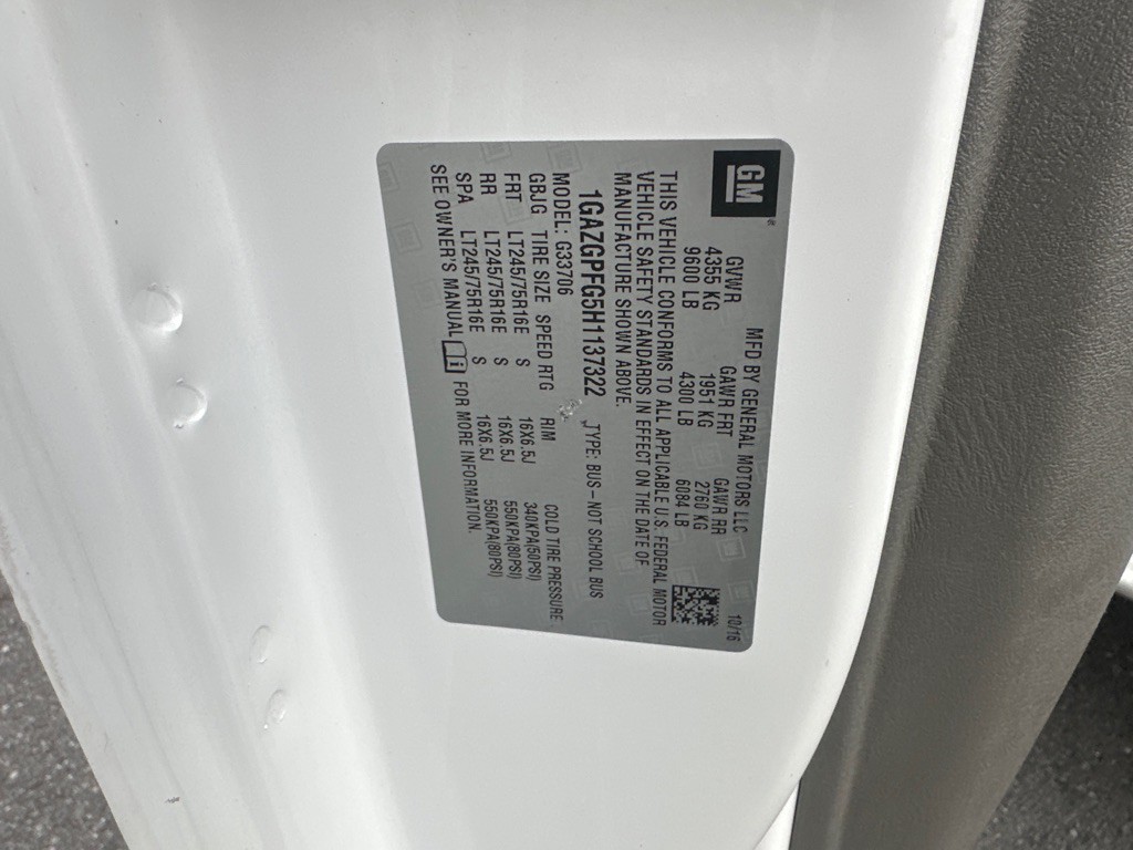 2017 Chevrolet Express Image 63