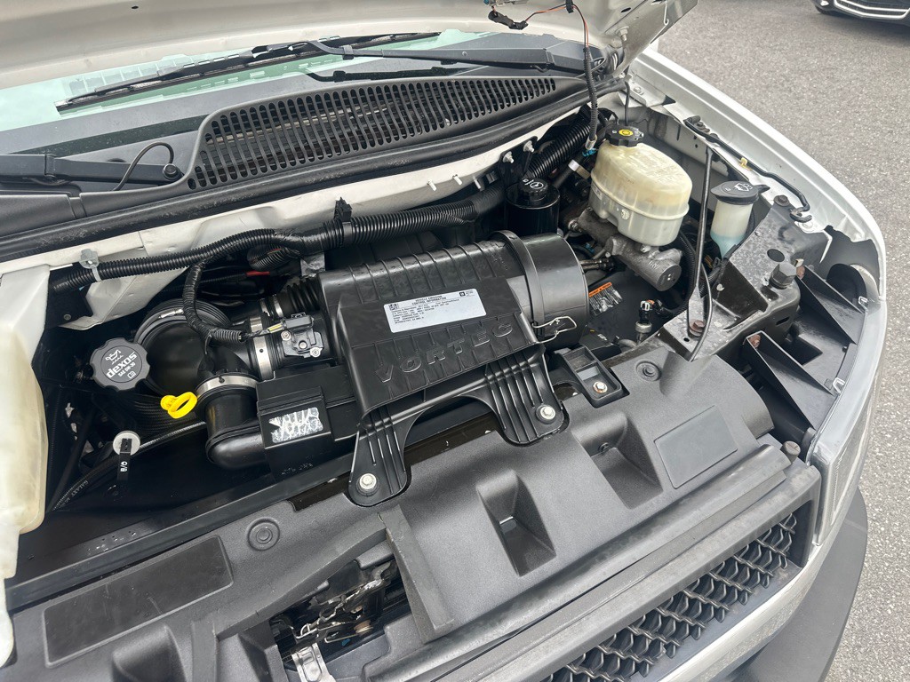 2017 Chevrolet Express Image 64