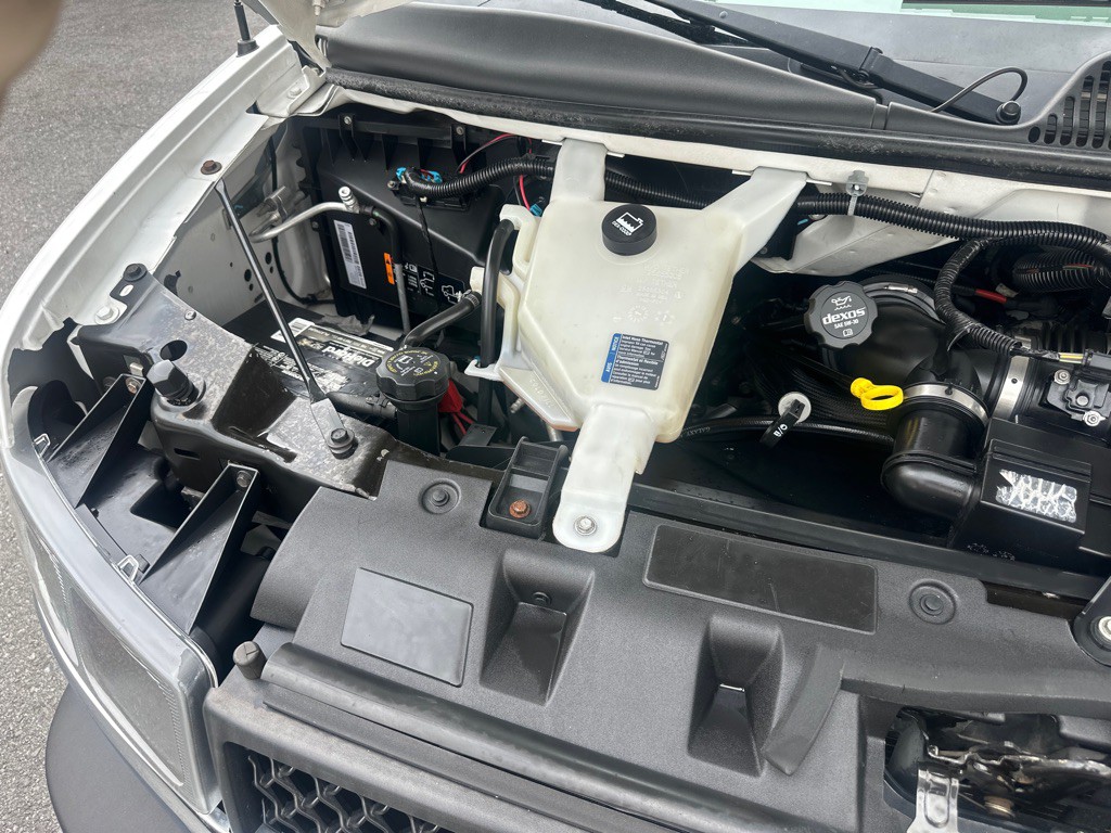 2017 Chevrolet Express Image 65