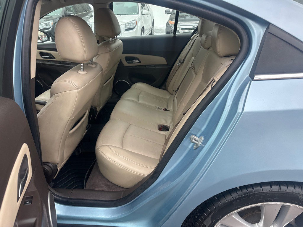 2011 Chevrolet Cruze Image 9