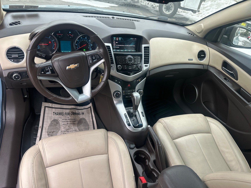 2011 Chevrolet Cruze Image 11