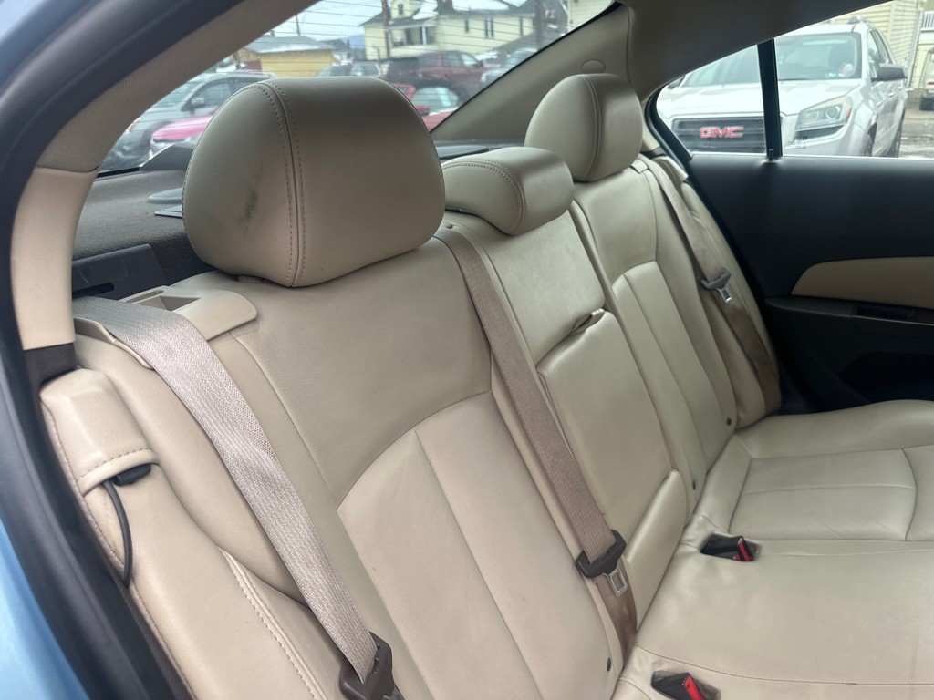 2011 Chevrolet Cruze Image 21