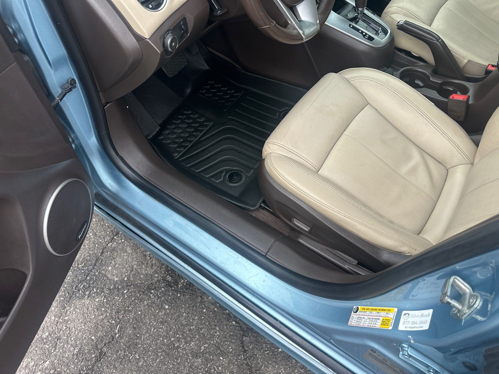 2011 Chevrolet Cruze Image 46