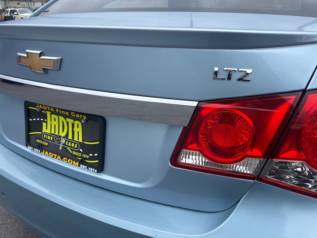 2011 Chevrolet Cruze Image 25