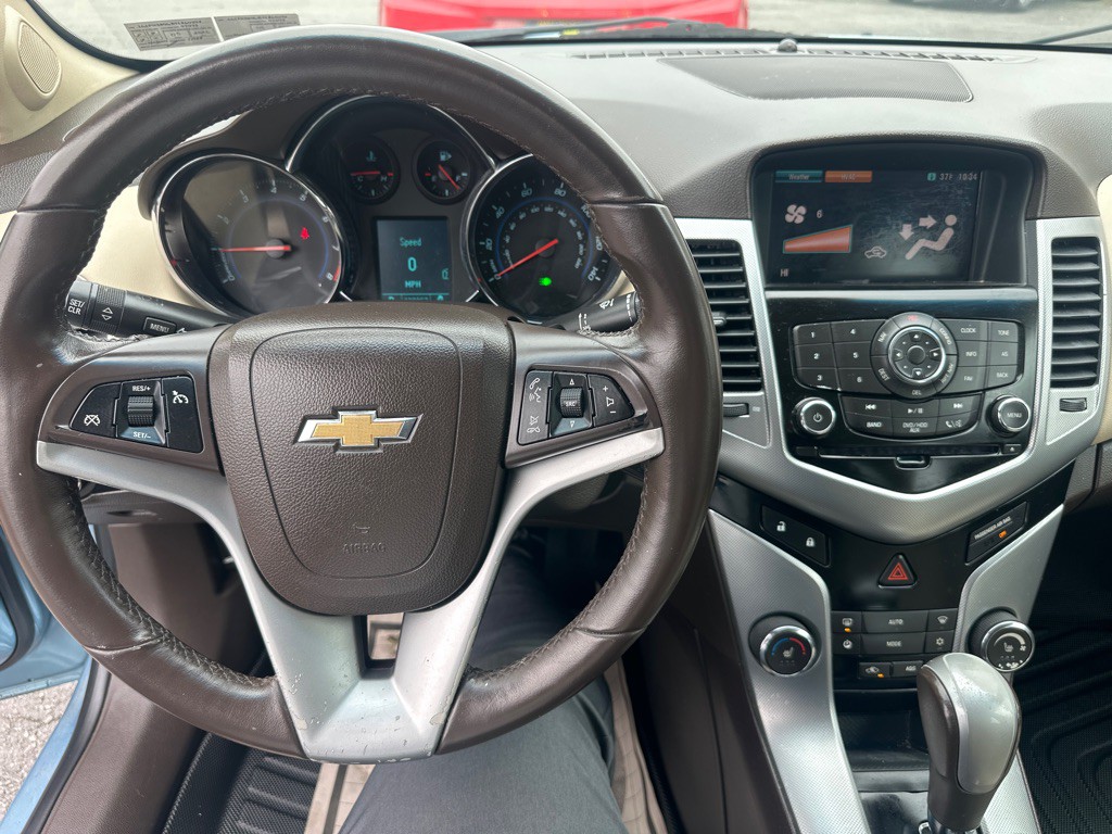 2011 Chevrolet Cruze Image 32