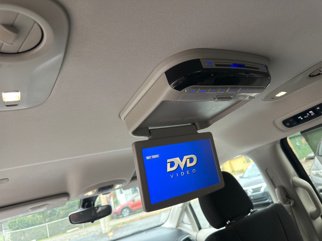 2017 Chrysler Pacifica Image 15