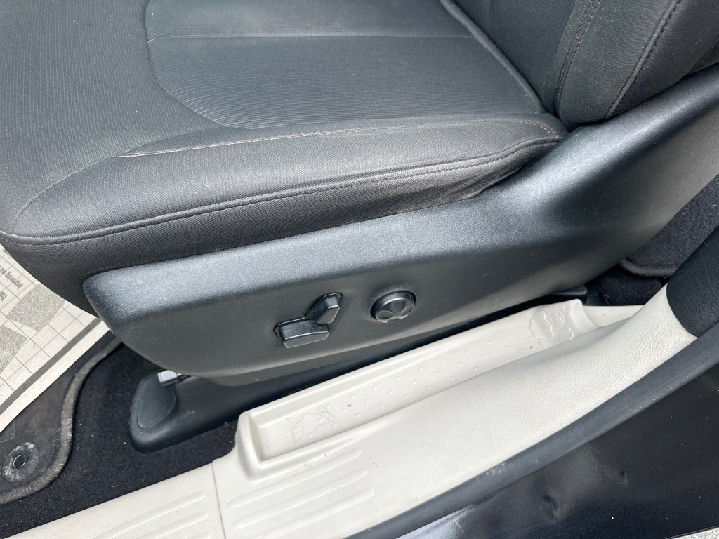 2017 Chrysler Pacifica Image 29