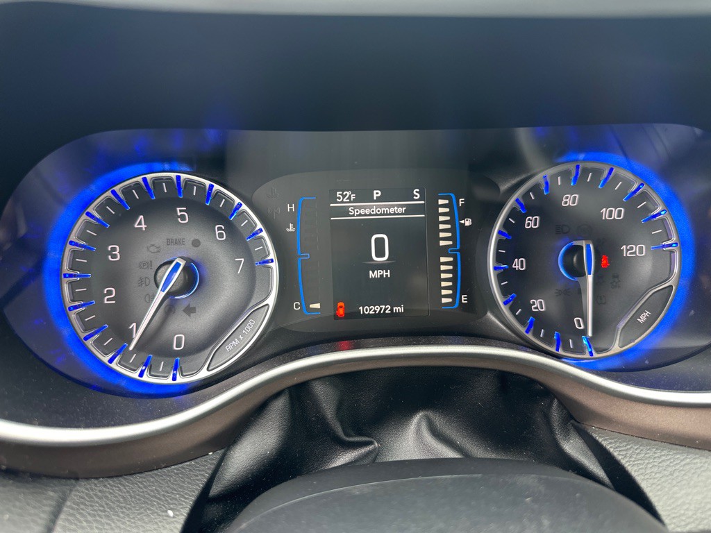 2017 Chrysler Pacifica Image 32