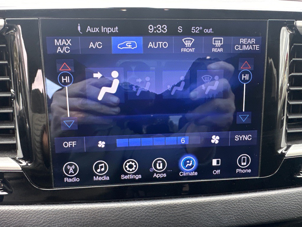 2017 Chrysler Pacifica Image 34