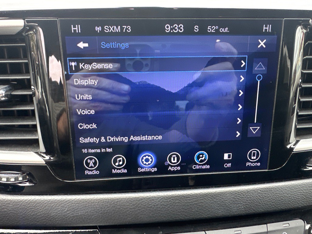 2017 Chrysler Pacifica Image 36