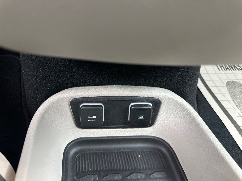 2017 Chrysler Pacifica Image 43